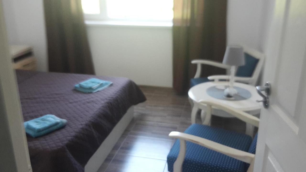 Apartament Mandree コスティネシュティ エクステリア 写真